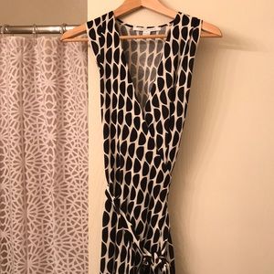 Diane von Furstenberg sleeveless wrap dress